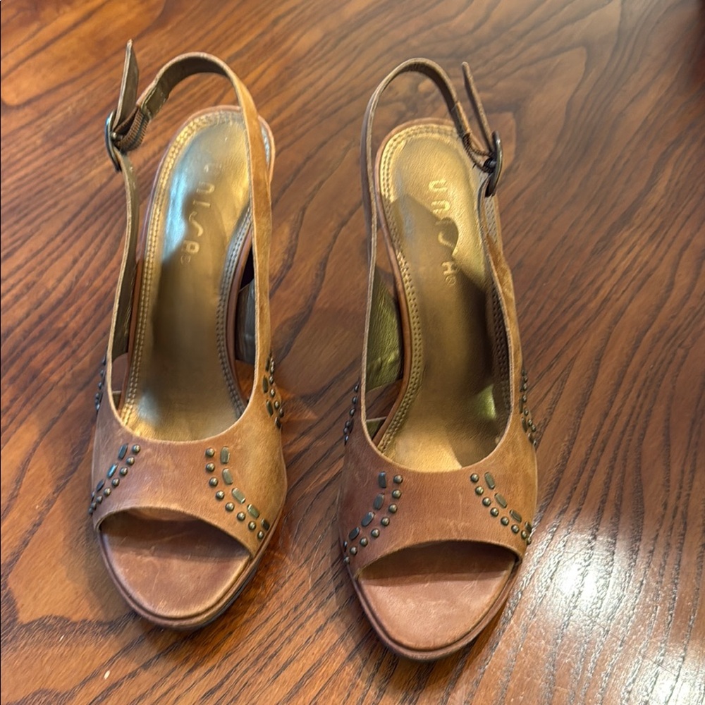 Unisa Brown High Heels with Slingback Style